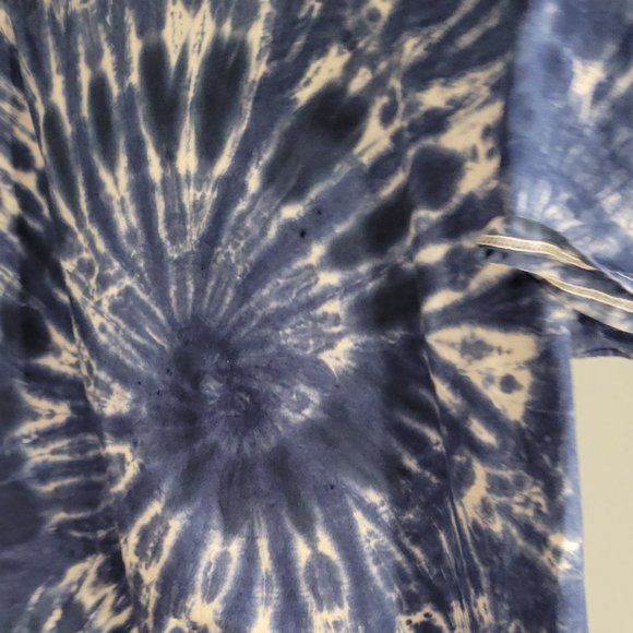 YELLOWSTONE EST. 1872 BLUE TIE DYED TSHIRT - Picture 7 of 8